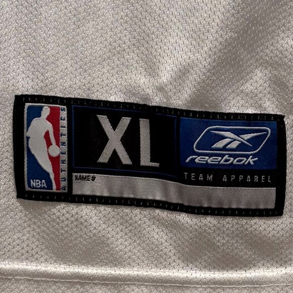 Mike Bibby #10 Sacramento Kings 2001 Reebok White NBA Jersey - Picture 4 of 5